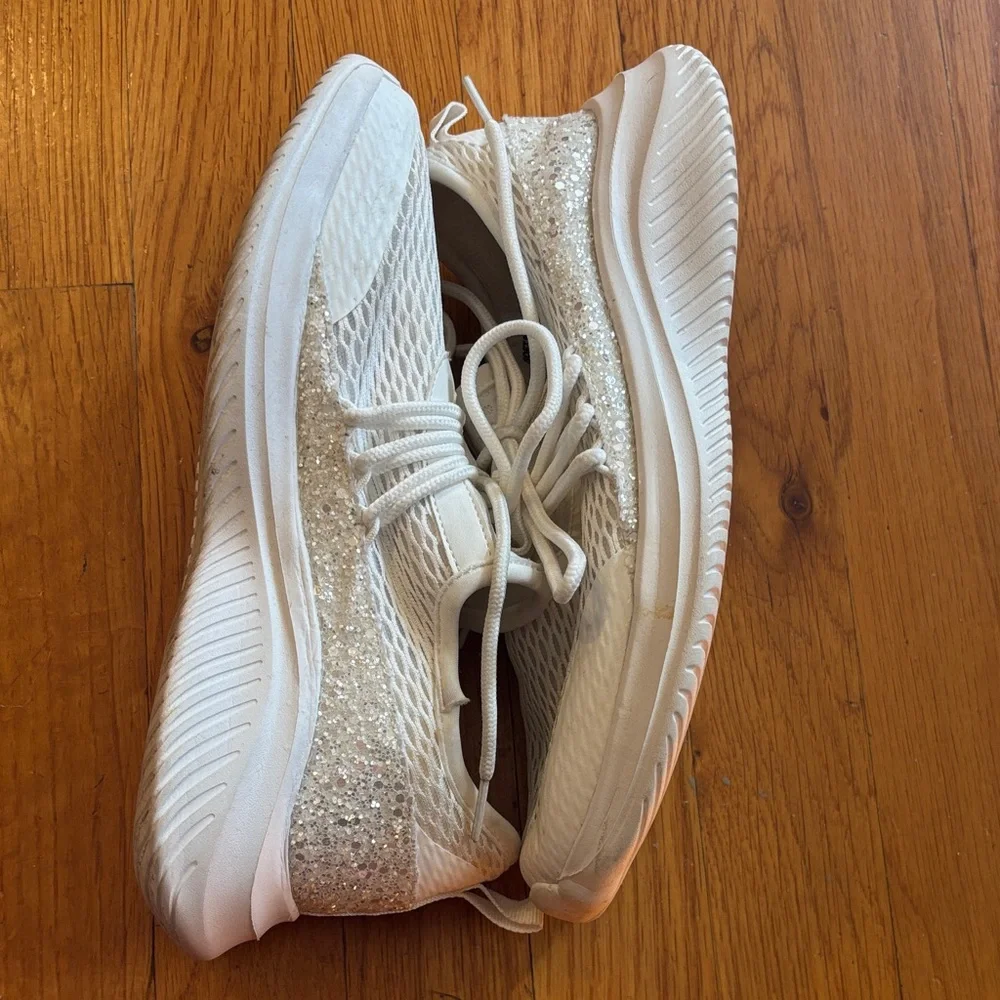 Hey Girl White Glitter Sneakers Lightweight Size 7
